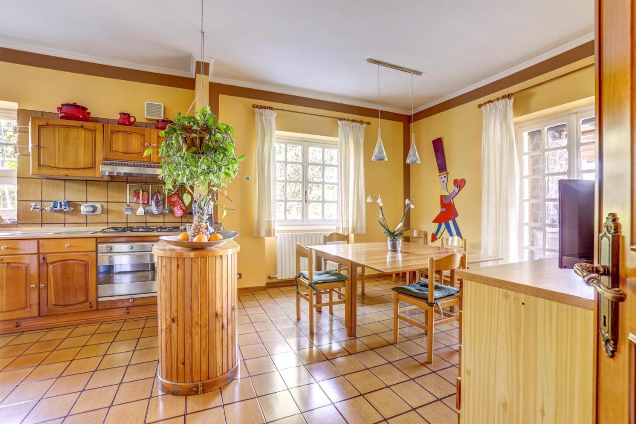 Villa Luce-Casa Vacanza Con Vista Panoramica Mare. Velletri Luaran gambar